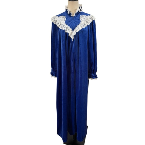 Gilligan & O'Malley Other - Vtg 70s Gilligan O'Malley Nightgown Blue‎ Velvet Lace Ruffle Sz Xs Cottagecore